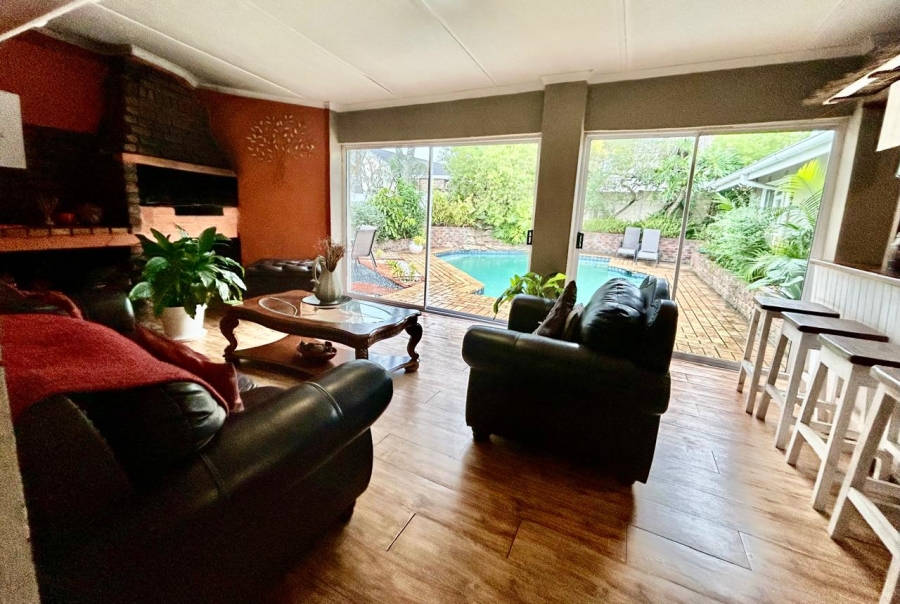 5 Bedroom Property for Sale in Beacon Bay Eastern Cape